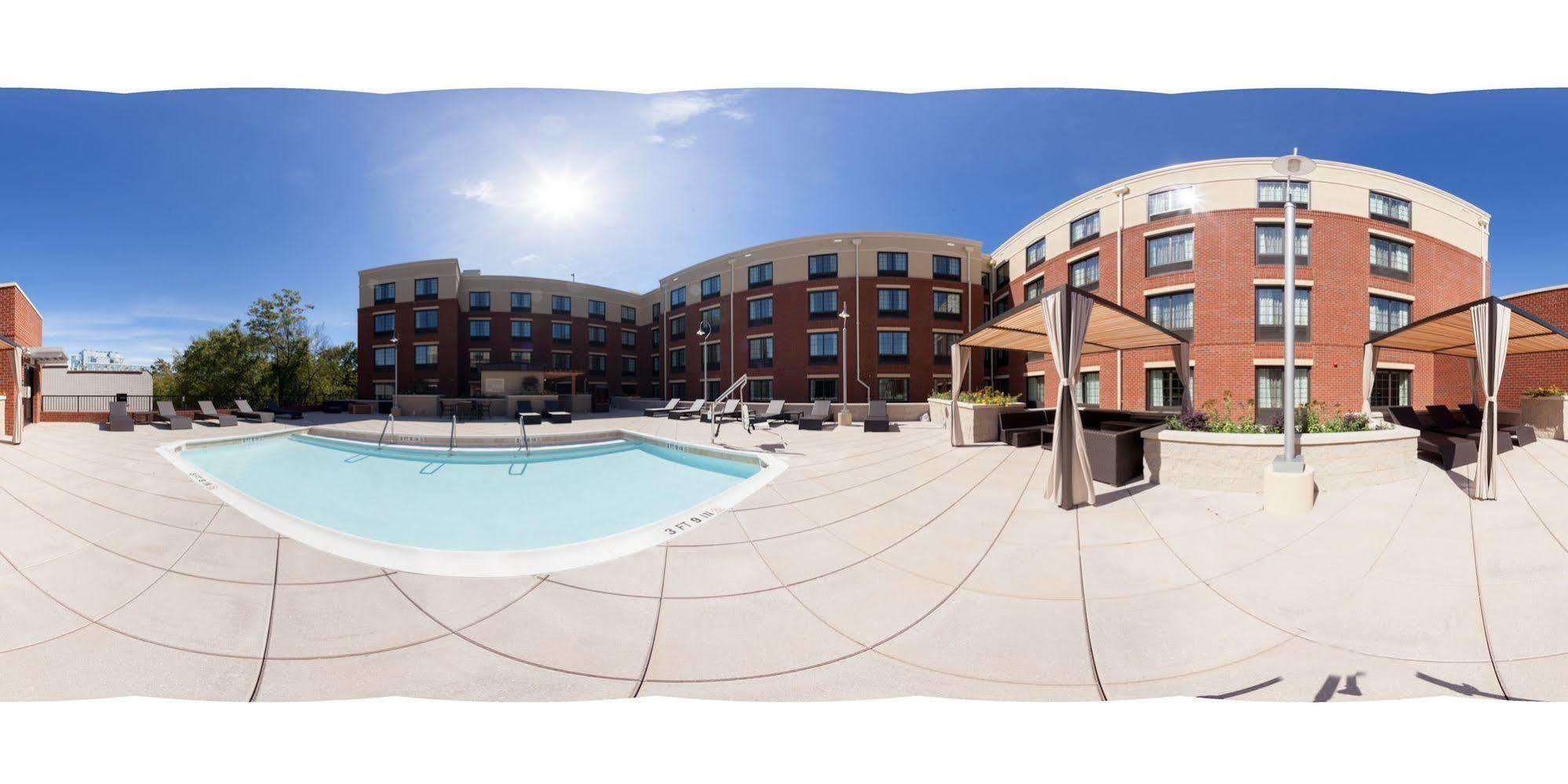 Hampton Inn & Suites Chapel Hill/Carrboro מראה חיצוני תמונה